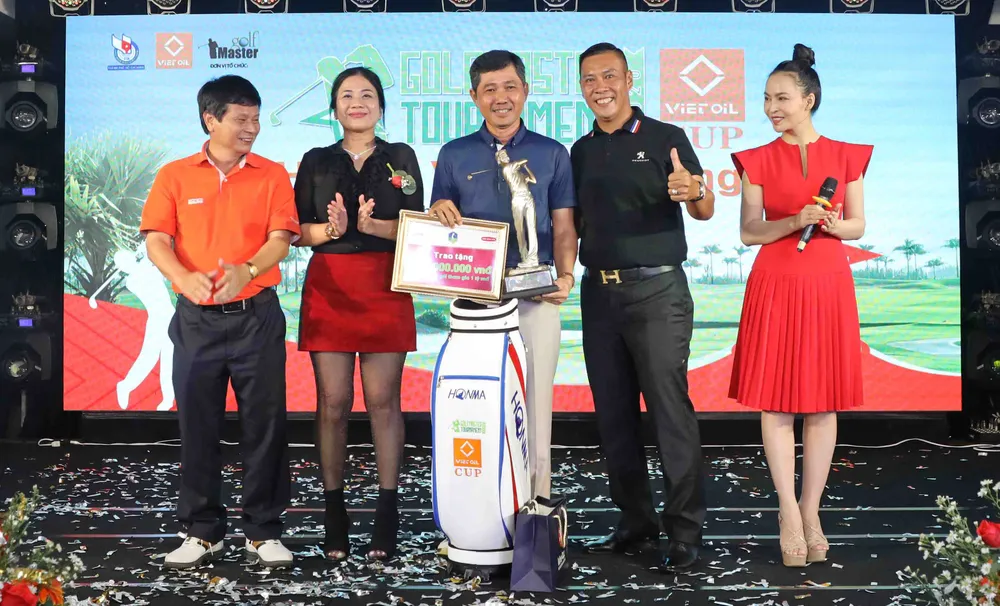 Giải Golfmaster 2020 “Hướng về miền Trung”: Vận động được hơn 6,2 tỷ đồng ủng hộ đồng bào miền Trung ảnh 2
