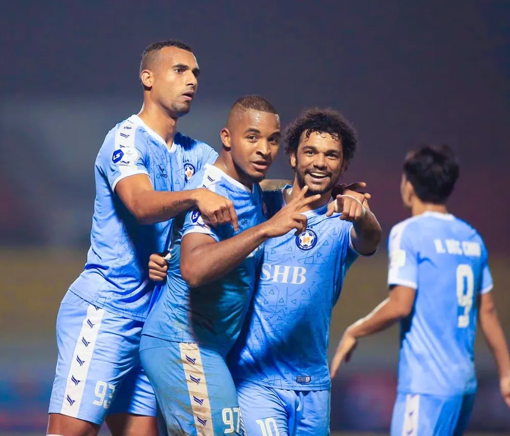 Đà Nẵng toàn thắng sau 2 vòng