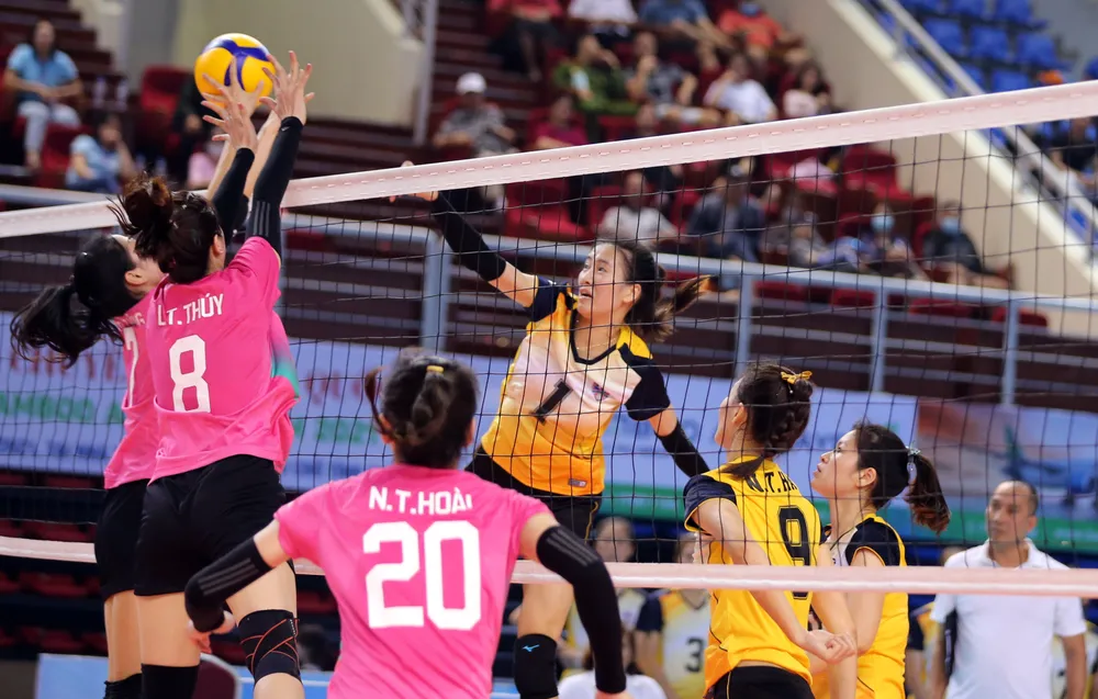 Giải bóng chuyền VĐQG 2021: Những khoảnh khắc ấn tượng trong ngày khai mạc ảnh 6
