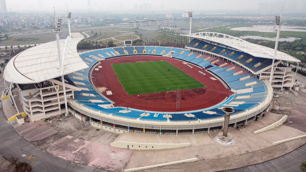 Sân vận động quốc gia Mỹ Đình hiện đã sẵn sàng phục vụ SEA Games 31, nơi đây từ ngày 12 đến 23-5 sẽ diễn ra lễ khai mạc, các trận bán kết, chung kết môn Bóng đá nam và môn Điền kinh. Ảnh: MINH HOÀNG