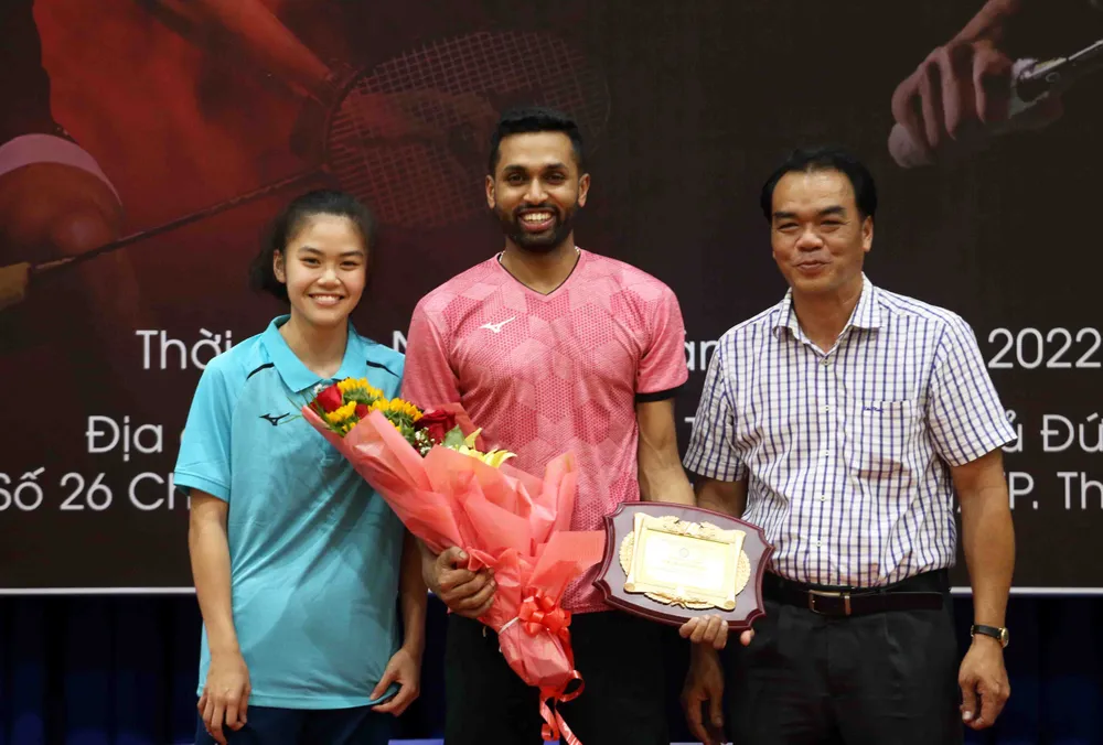 Tay vợt vô địch thế giới Prannoy H.S (Ấn Độ) giao lưu cùng tuyển trẻ cầu lông Thành phố Thủ Đức ảnh 3