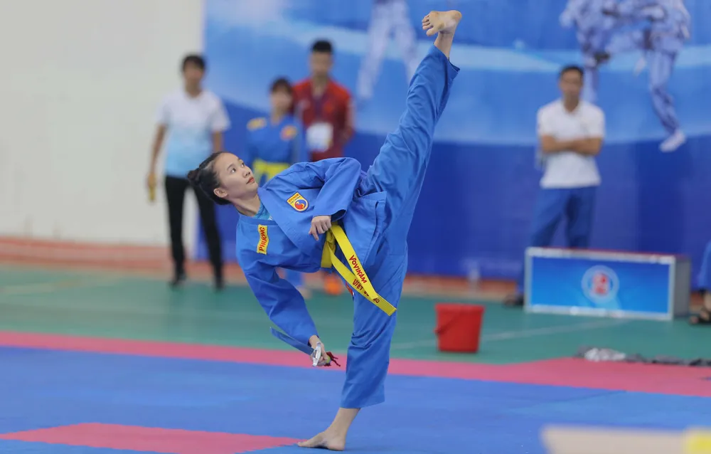 Các VĐV trong bài thi quyền