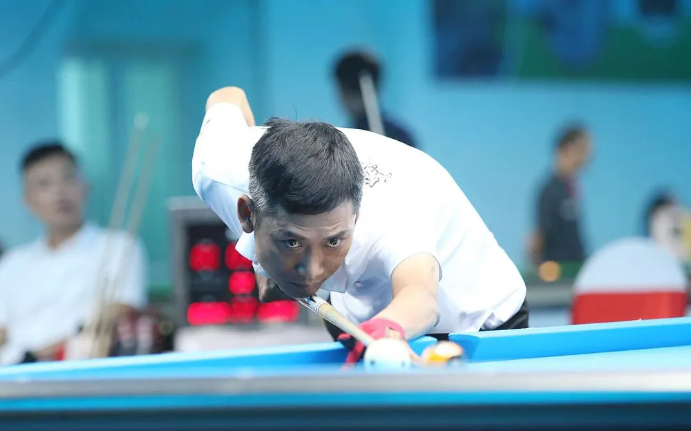VĐV Phan Hoàng tại giải Billiards & Snooker vô địch quốc gia 2024 (vòng 1). Ảnh: Quỳnh Mai 