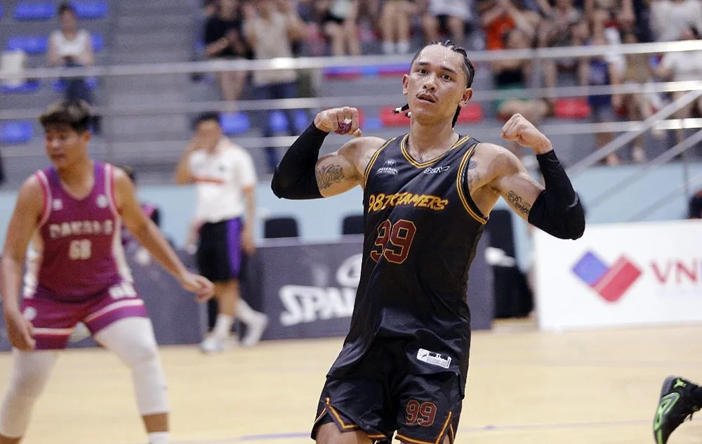 Michael Soy đầu quân cho 98 DREAMERS và mang về cho mình danh hiệu Cầu thủ Xuất sắc nhất DBC 2024.jpg