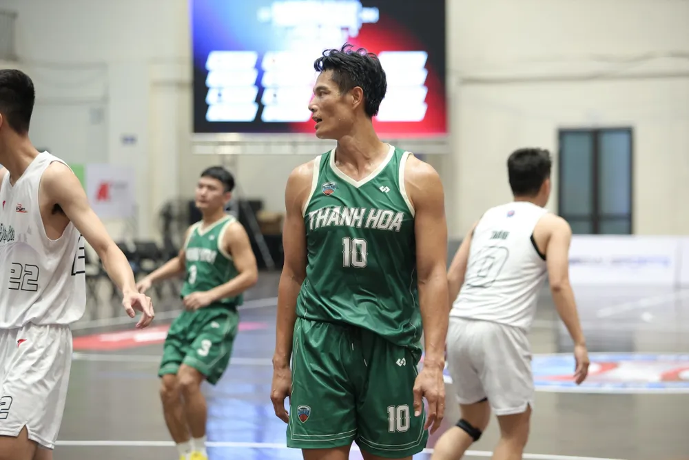 Hùng Joton xuất hiện ngay trong trận ra quân của đội Thanh Hoá.jpg