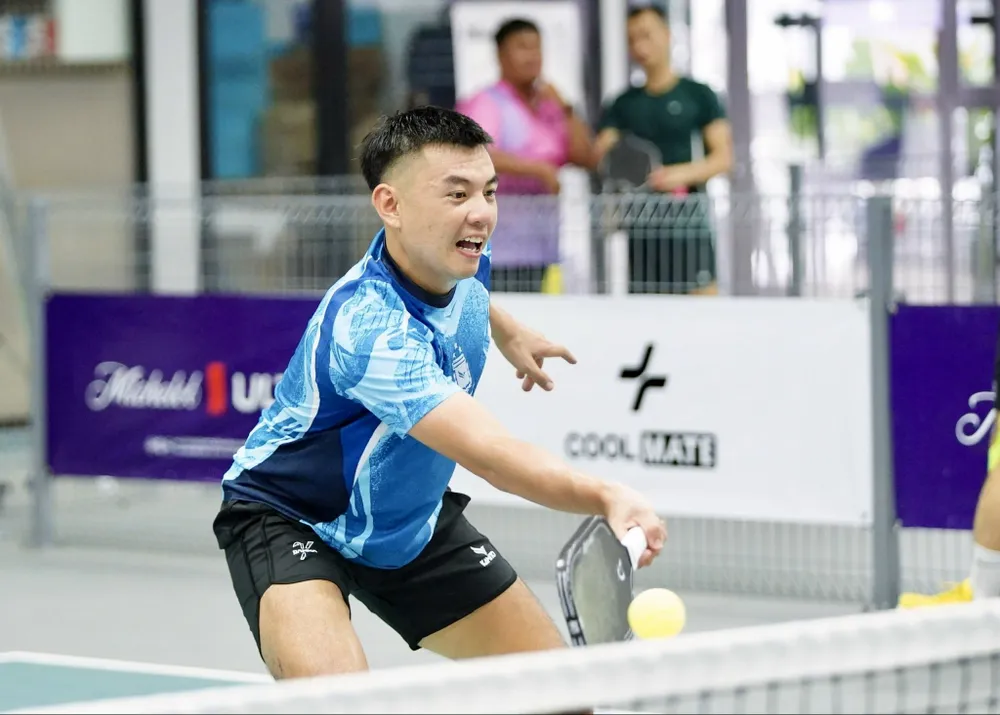 Lý Hoàng Nam thi đấu trong ngày khai mạc Giải Pickleball Michelob ULTRA - Châu Á mở rộng 2026. Ảnh: Quỳnh Mai