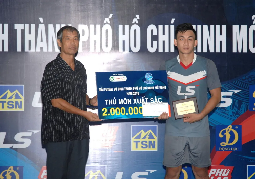 Thái Sơn Nam Q.8 vô địch giải futsal TPHCM 2018 ảnh 3