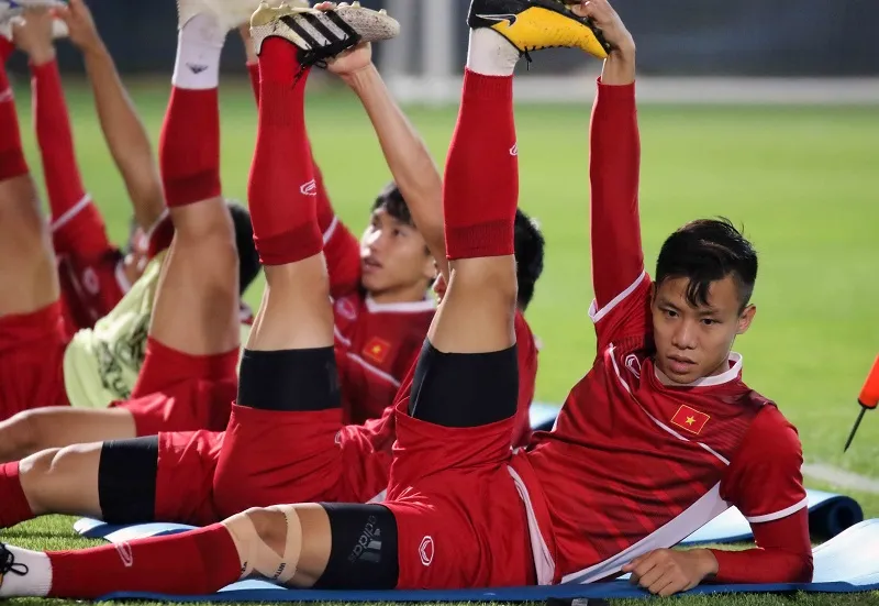 Đội tuyển trên sân tập tối 18-1 tại Dubai