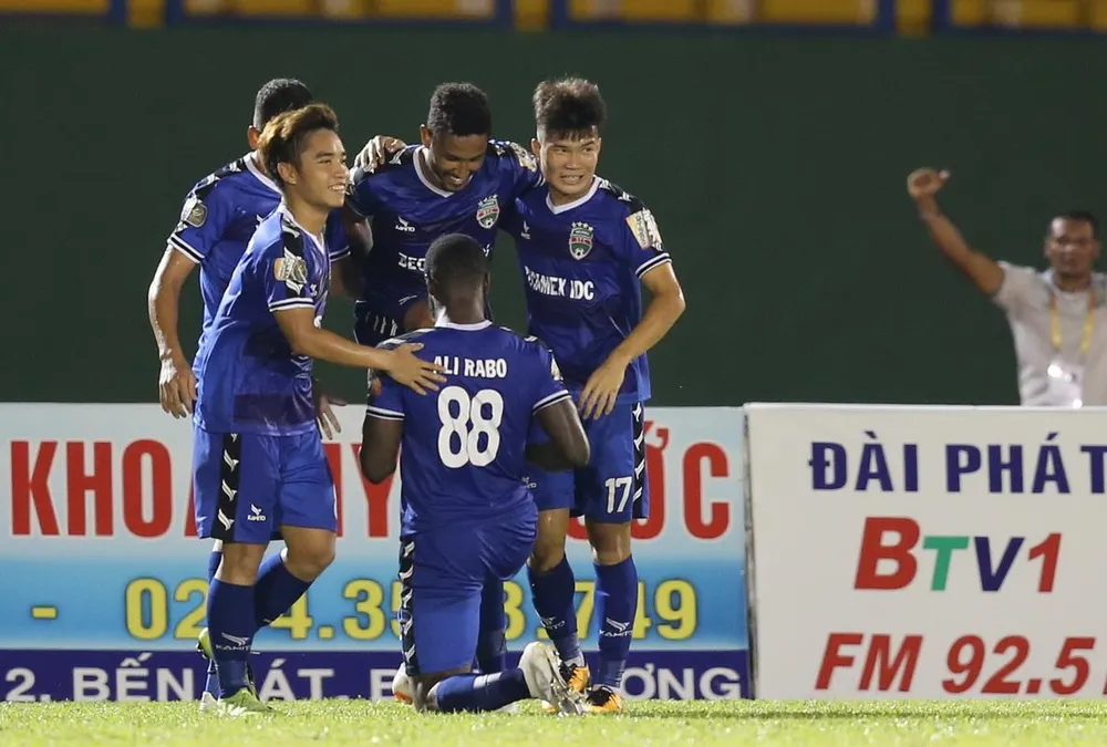 Thắng Viettel 1-0, Becamex Bình Dương vào tốp 4 ảnh 2
