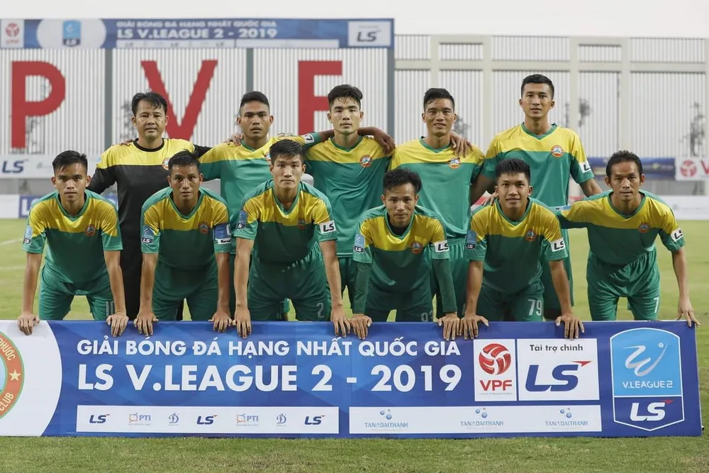 Đội Bình Phước đang dẫn đầu giải hạng Nhất 2019. Ảnh: MINH HOÀNG