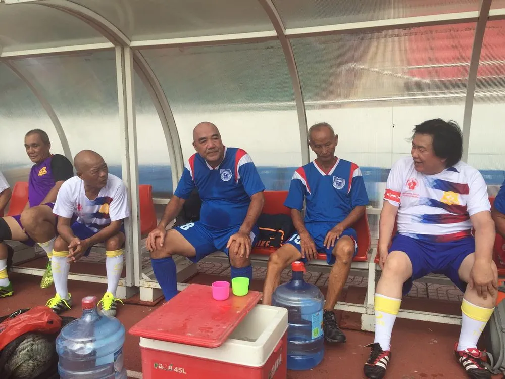 Các cựu cầu thủ họp mặt tưởng niệm 5 năm ngày mất HLV Phạm Huỳnh Tam Lang ảnh 2