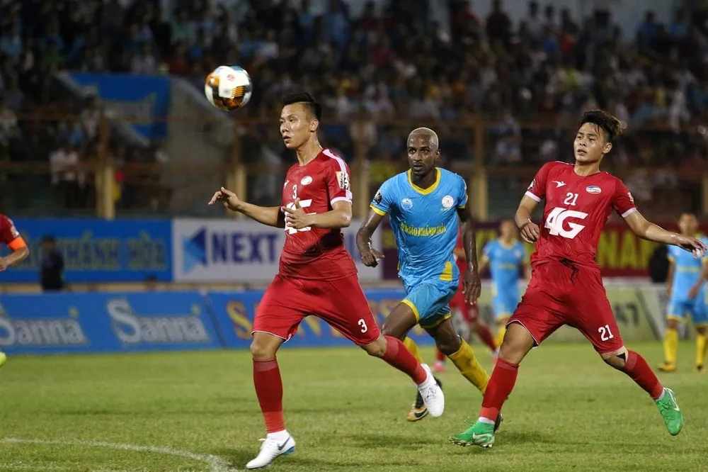Thua Viettel trên sân nhà, Khánh Hòa chìm sâu ở cuối bảng ảnh 1
