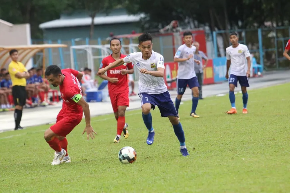 Hà Tĩnh vô địch lượt đi giải hạng Nhất – LS 2019 ảnh 1