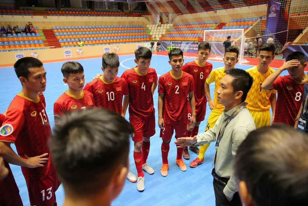 Thua Indonesia 5-7, U20 futsal Việt Nam dừng bước ở tứ kết ảnh 1