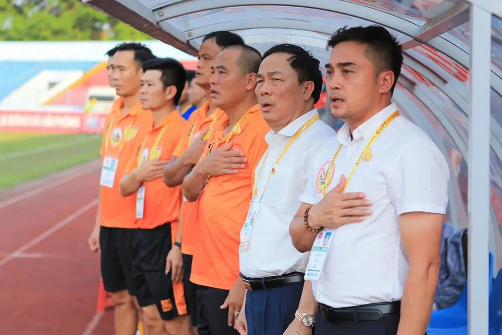 Từ hiệu ứng “thay tướng đổi vận” ở V-League 2019 ảnh 3