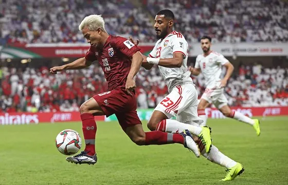 Giá trị của đội tuyển Việt Nam tăng lên nhưng vẫn kém Messi Thái ảnh 2