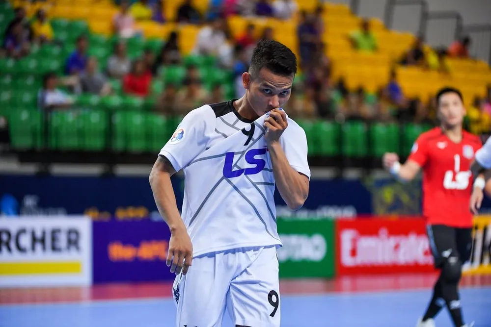 Nhìn lại màn ra mắt ấn tượng của Thái Sơn Nam ảnh 5