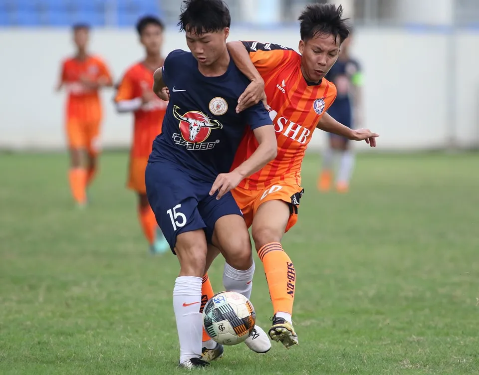 Quả bóng vàng Quốc Anh dẫn dắt U17 Đà Nẵng đấu Văn Quyến ảnh 1