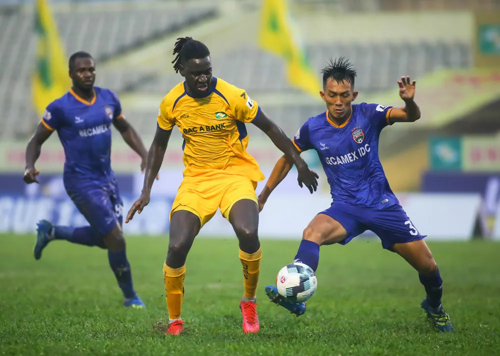 Chủ tịch VFF hy vọng quả bóng LS V-League sẽ sớm lăn trở lại ảnh 1