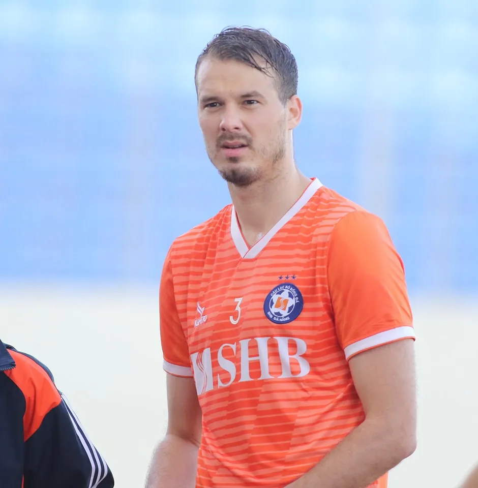  Trung vệ Igor Jelic. Ảnh: VIẾT ĐỊNH