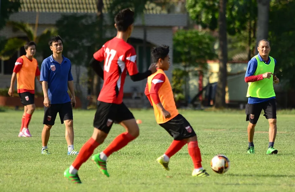 Đội Long An hội quân ảnh 1