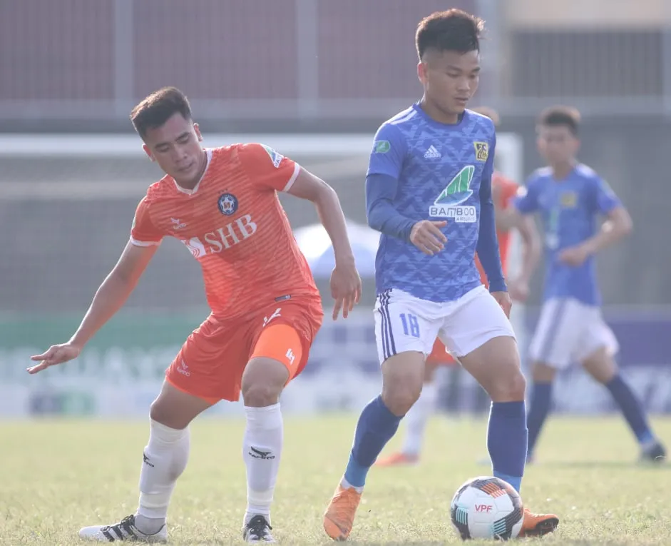 Đức Chinh ghi bàn, CLB Đà Nẵng nhọc nhằn giành vé vào vòng 1/8 ảnh 2