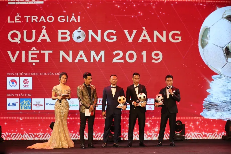 Danh thủ Hồng Sơn tiếc cho Quế Ngọc Hải, Văn Hậu… ảnh 1