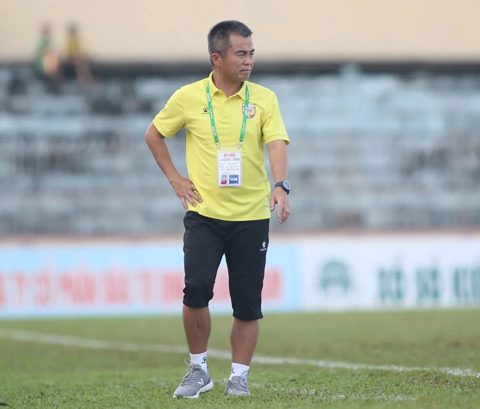 HLV Phạm Minh Đức thừa nhận Hà Tĩnh may mắn đánh bại Quảng Nam ảnh 1