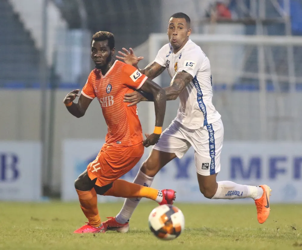 Ngoại binh toả sáng kịp lúc, Đà Nẵng đã có chiến thắng đậm trước Quảng Nam. Ảnh: Viết Định 