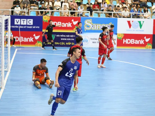 Thái Sơn Nam quá mạnh so với Cao Bằng. 