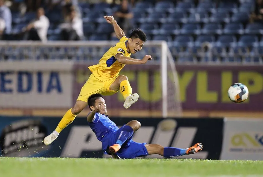 Cả Quảng Nam lẫn SLNA đều đang sa sút trong các vòng vừa qua. Ảnh: Viết Định 