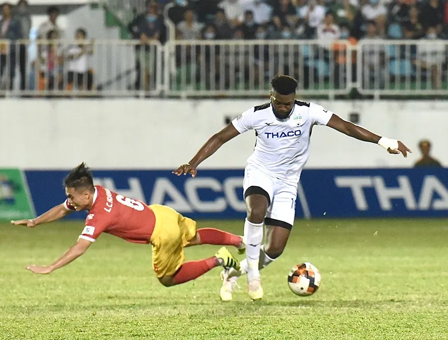 Wals, tác giả bàn thắng duy nhất của trận đấu. Ảnh: Anh Tiến