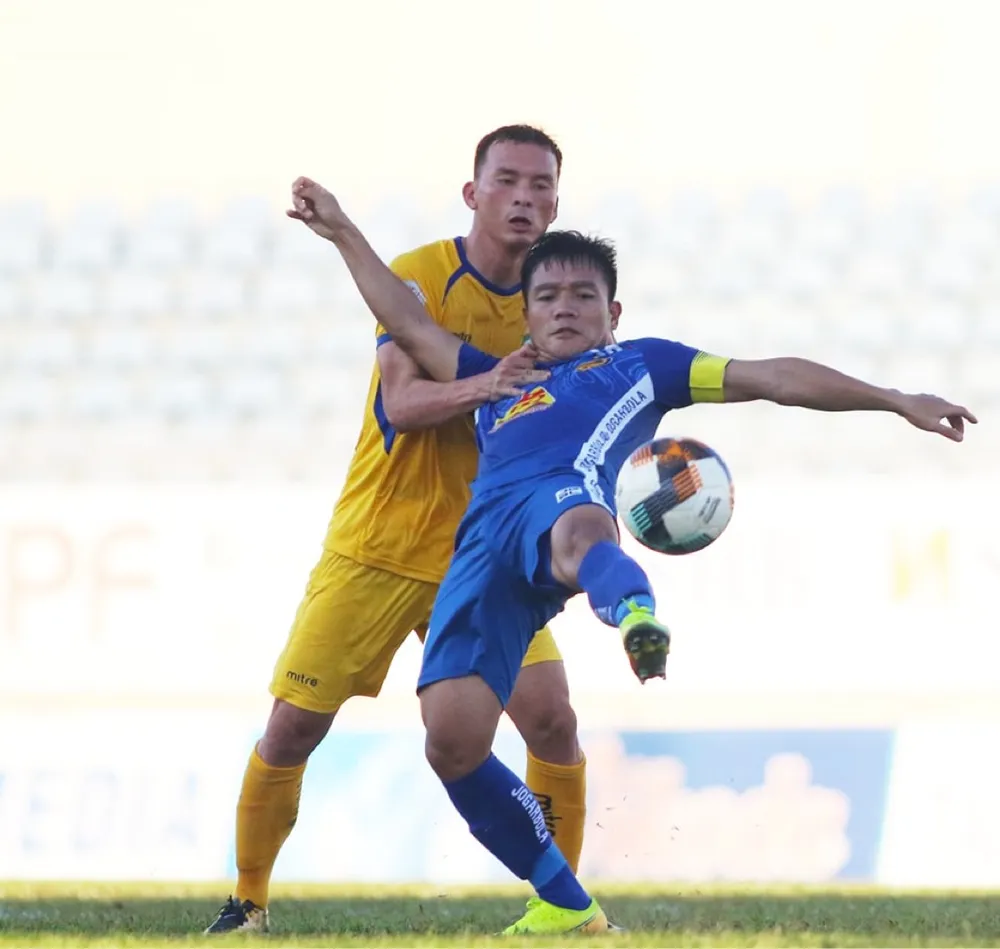 HLV Đào Quang Hùng lo lắng về lực lượng của Quảng Nam ảnh 1