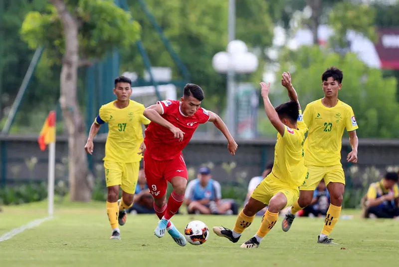 PVF thua trận ra quân trên sân nhà. 