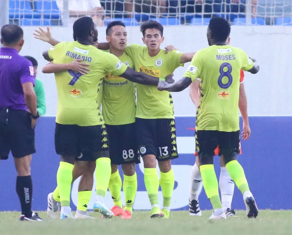 Văn Long ghi bàn, CLB Đà Nẵng chia điểm với ĐKVĐ Hà Nội ảnh 1