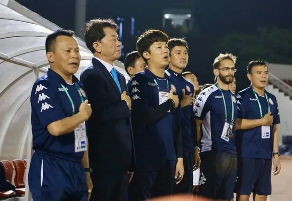 Chủ tịch Hữu Thắng thay ông Chung làm HLV trưởng CLB TPHCM ảnh 1