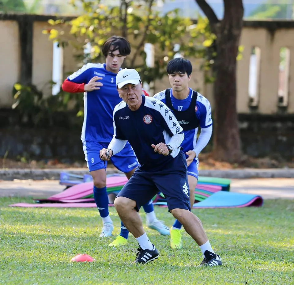 CLB TPHCM lại rối ở khu kỹ thuật ảnh 1