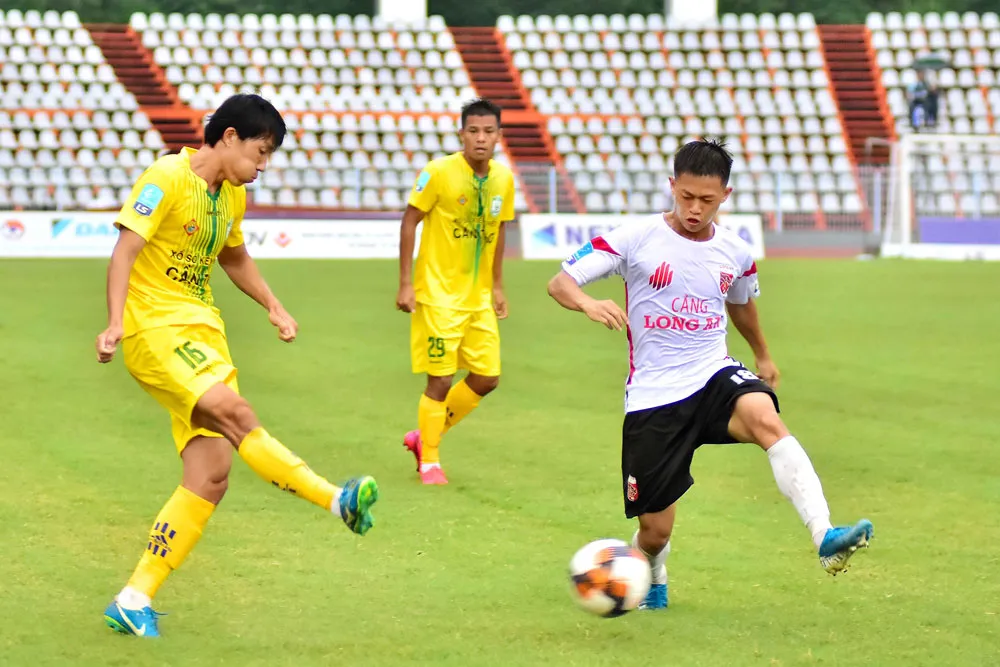 Bao nhiêu điểm để vào ‘vùng an toàn’ tại Giải hạng Nhất 2020? ảnh 2