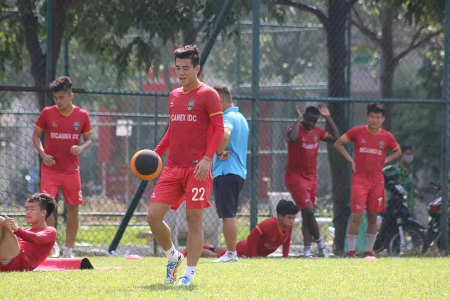 Tiến Linh cùng đội bóng đất Thủ sẽ làm khách trên sân Hàng Đẫy ở vòng Tứ kết