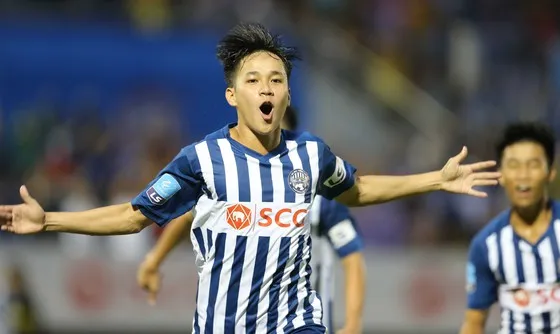 Minh Bình đang là chân sút hàng đầu ở giải hạng Nhất 2020. Ảnh: DŨNG PHƯƠNG