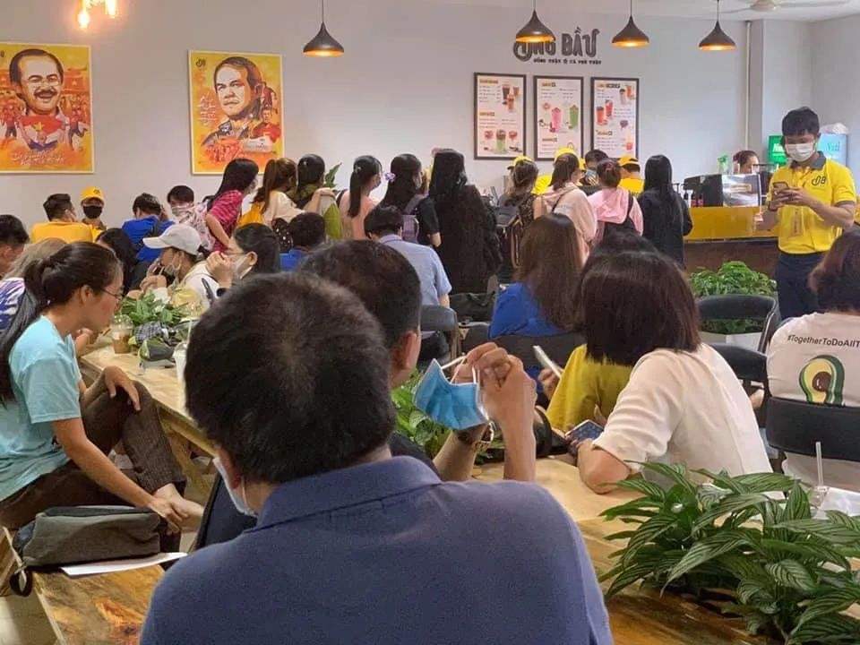 Cafe Ông Bầu tiếp cận khách hàng sinh viên ảnh 1