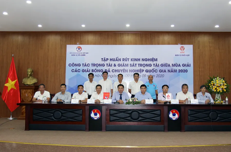 Khai mạc lớp trọng tài giữa mùa bóng 2020 ảnh 1