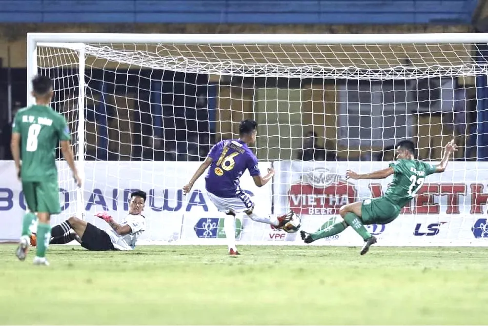 Thắng đậm Cần Thơ, Hà Nội gặp TPHCM ở Bán kết Cúp Quốc gia 2020 ảnh 1