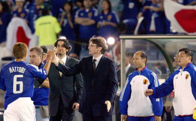 HLV Philippe Troussier được vinh danh tại Nhật Bản ảnh 1