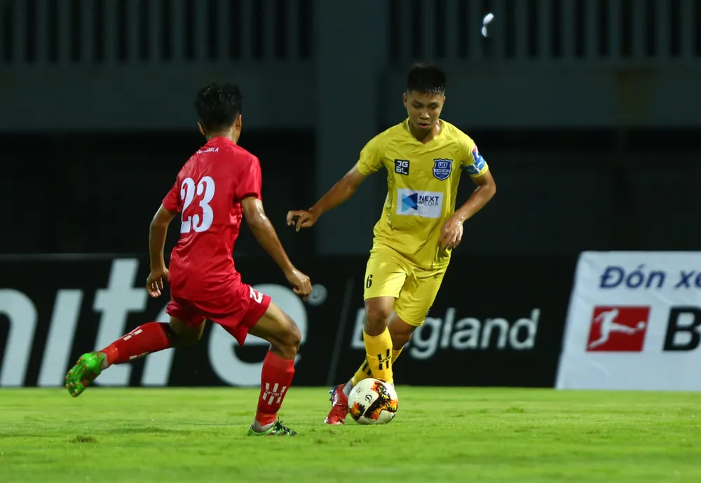 Học viện Nutifood giành chiến thắng cách biệt trước Phú Yên 