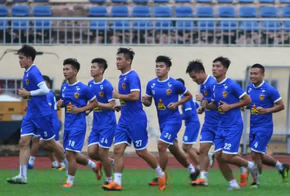 CLB Quảng Nam ‘vồ hụt’ Đình Bảo vì không nắm điều lệ? ảnh 1