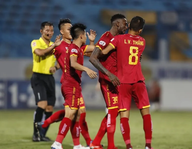 Thanh Hóa xuất sắc chia điểm với chủ nhà Hà Nội ảnh 2