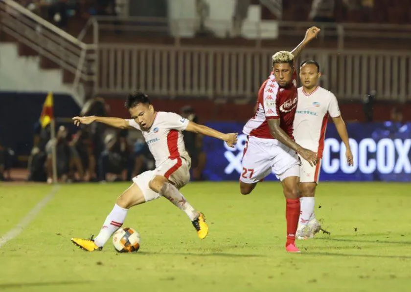 HLV Trương Việt Hoàng chưa hài lòng dù Viettel lên đầu bảng ảnh 2