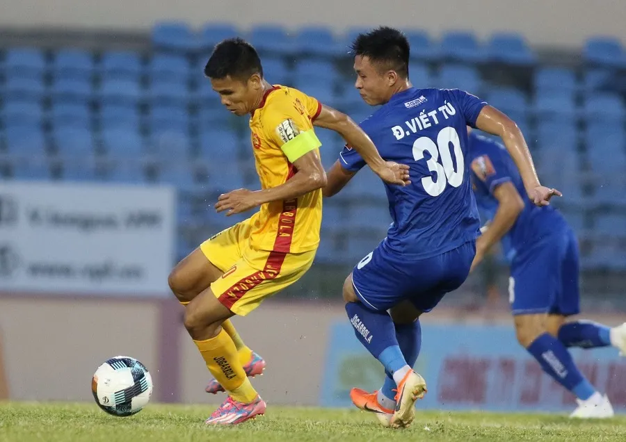 Quảng Nam không thể gây bất ngờ trên sân Thanh Hóa. Ảnh: VIẾT ĐỊNH