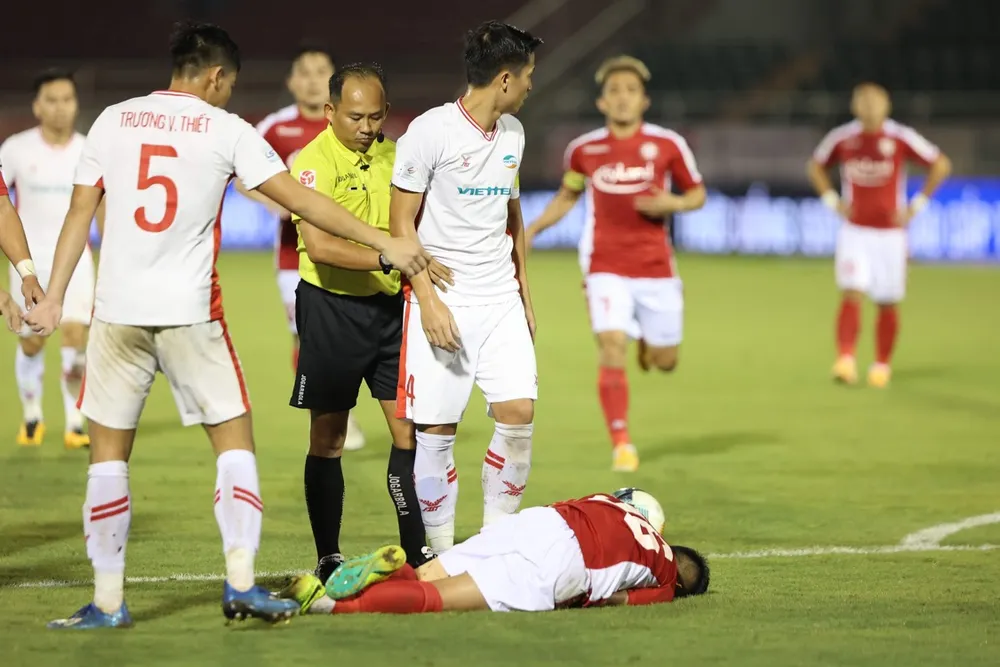 Nối gót Công Phượng, Lâm Ti Phông có thể nghỉ hết mùa giải 2020 ảnh 1